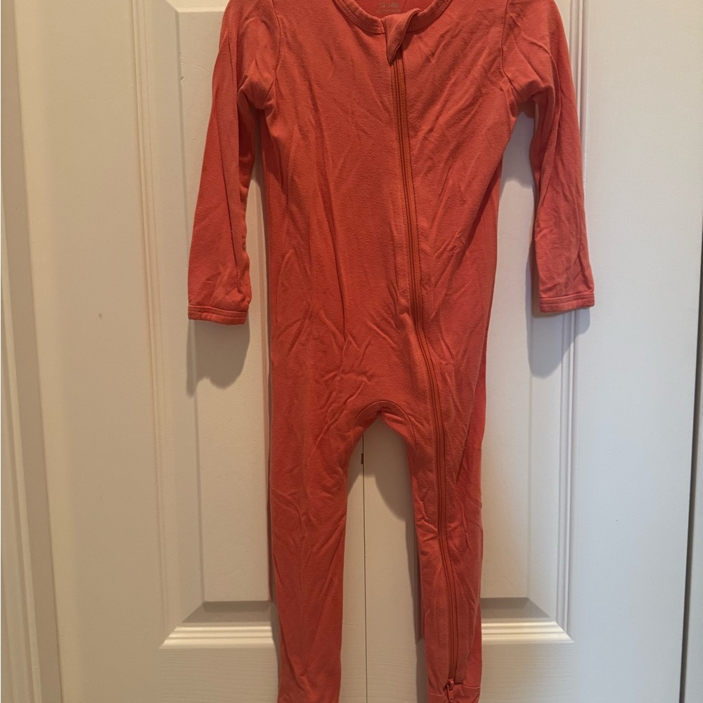 Kyte Baby Zip Footie in Coral